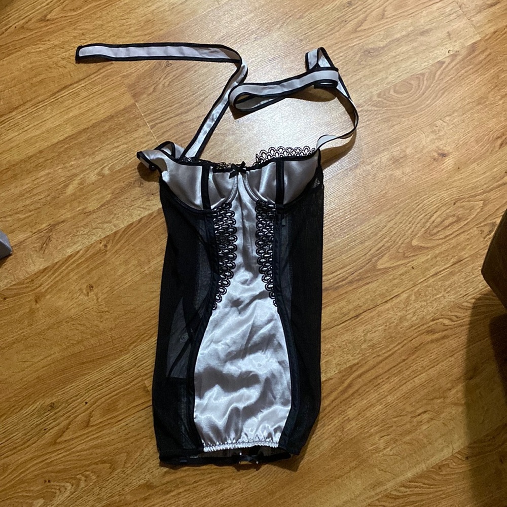 Lovers lane lingerie